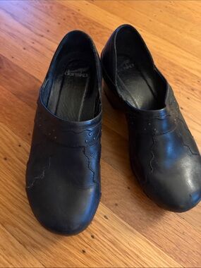 Dansko Black Leather Slip-On Mules 8